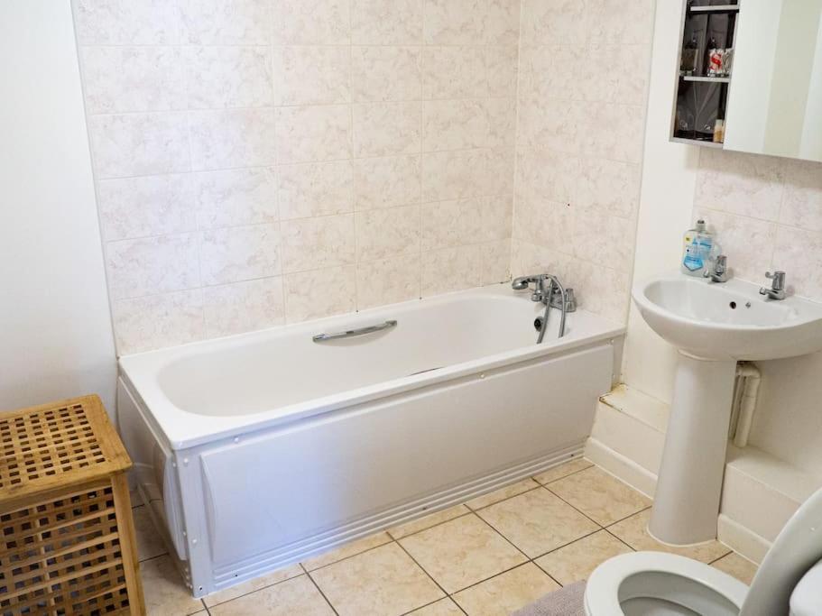 Appartement Adorable Hackney Flat With Balcony Londen